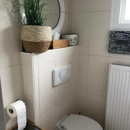 Tami Direkt Am Wasser Mit Eigenem Bootsanlegesteiger Apartment *